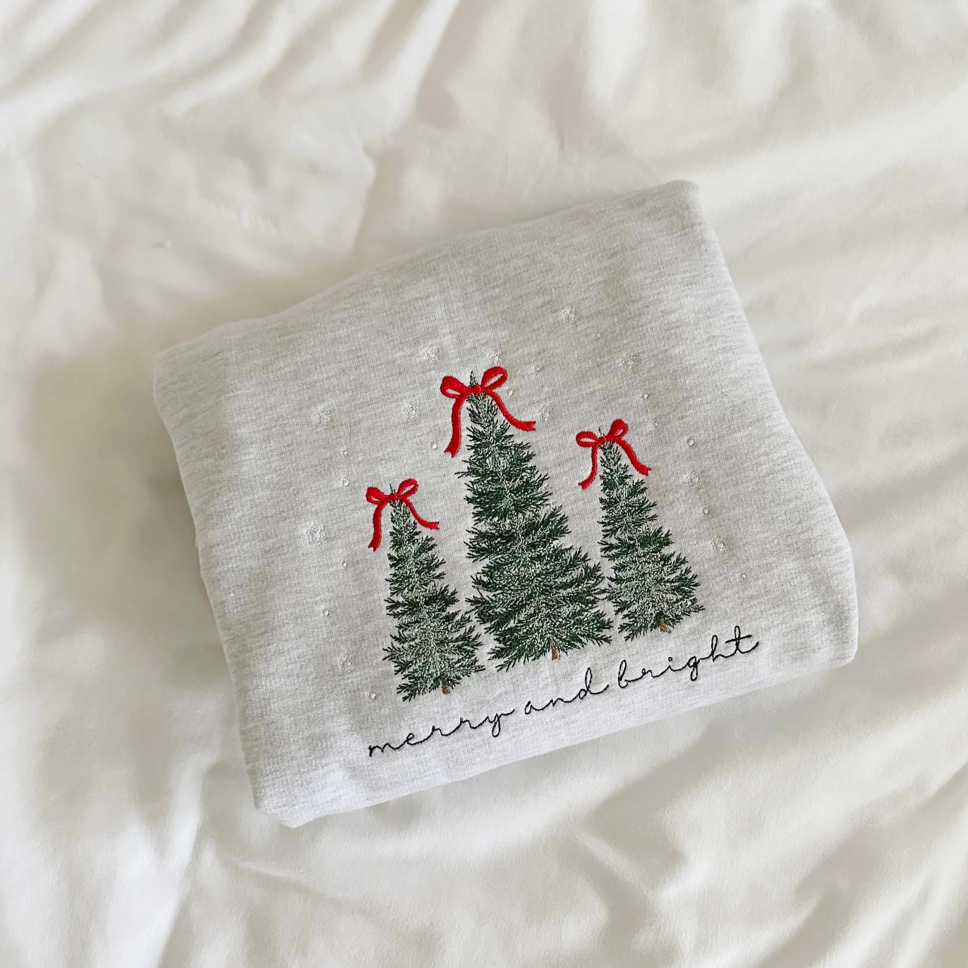 MERRY CHRISTMAS TREES EMBROIDERED SWEATSHIRT