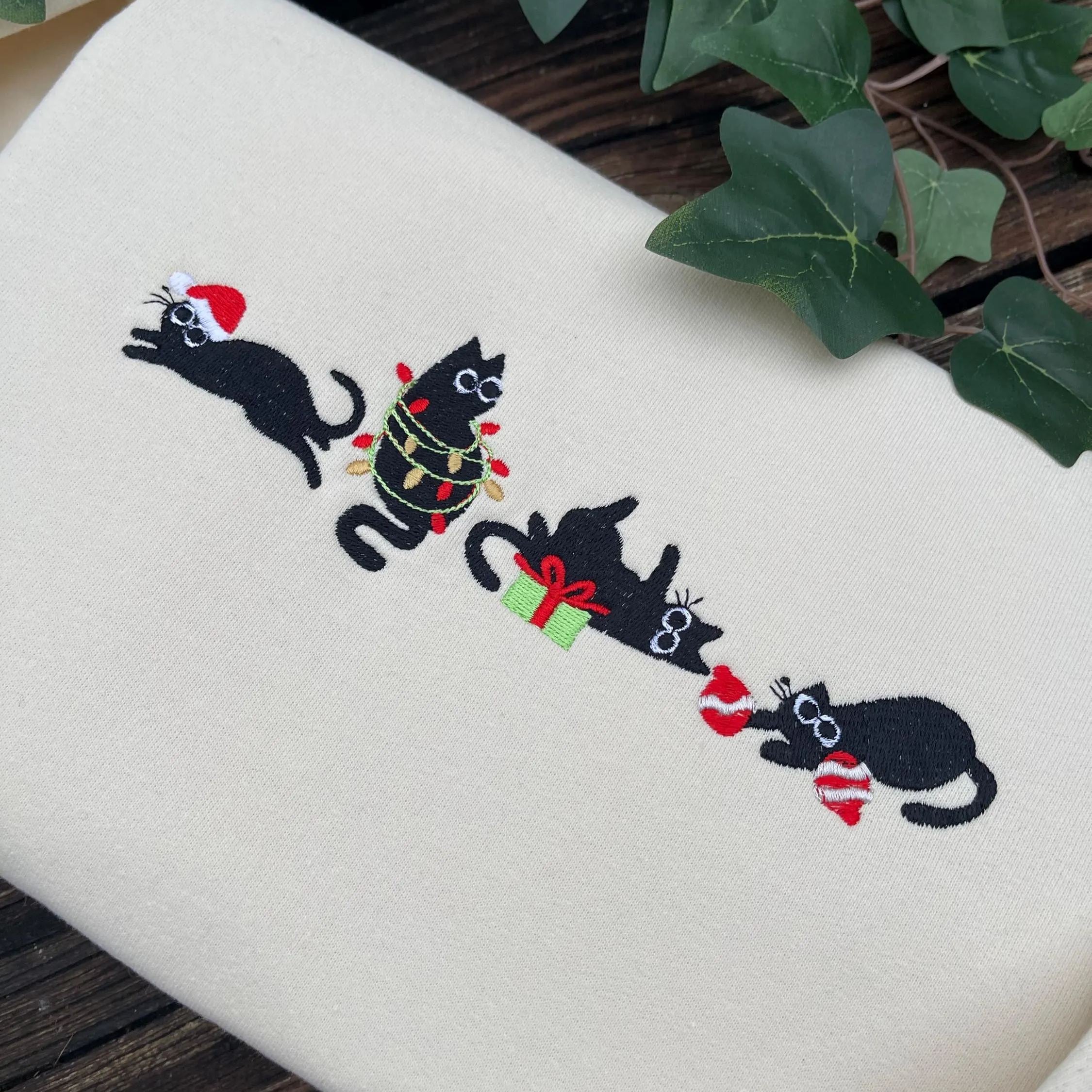 Christmas Cute Cat Embroidered Sweatshirt